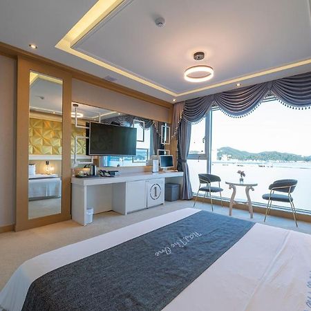 Hotel The One Yeosu Exteriör bild