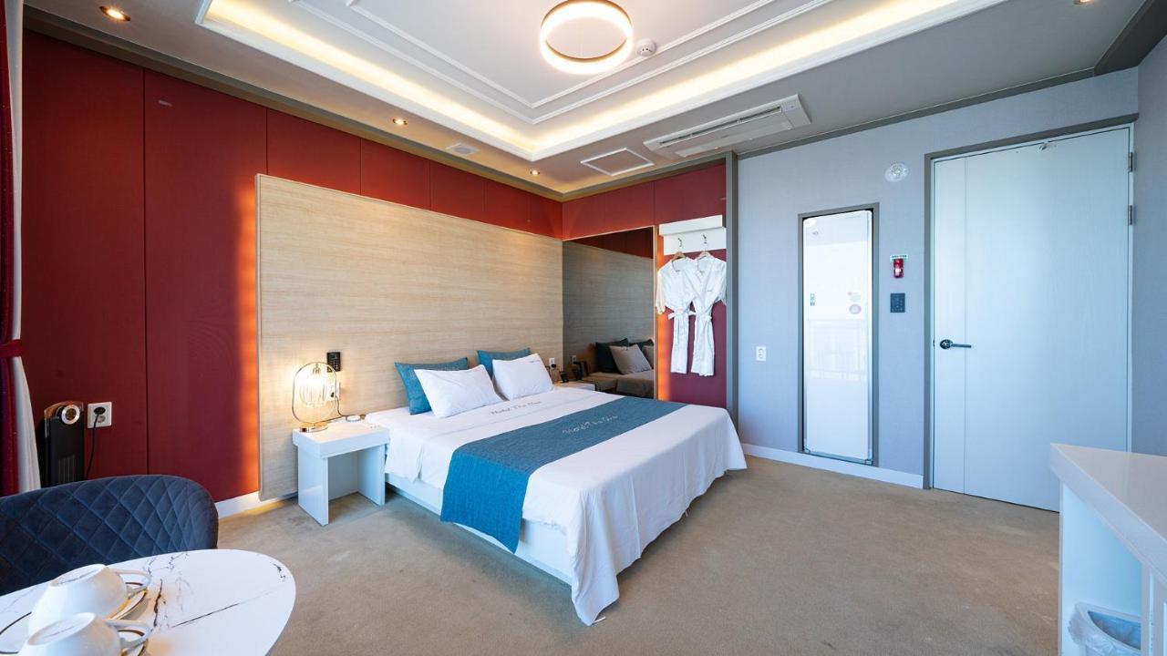 Hotel The One Yeosu Exteriör bild