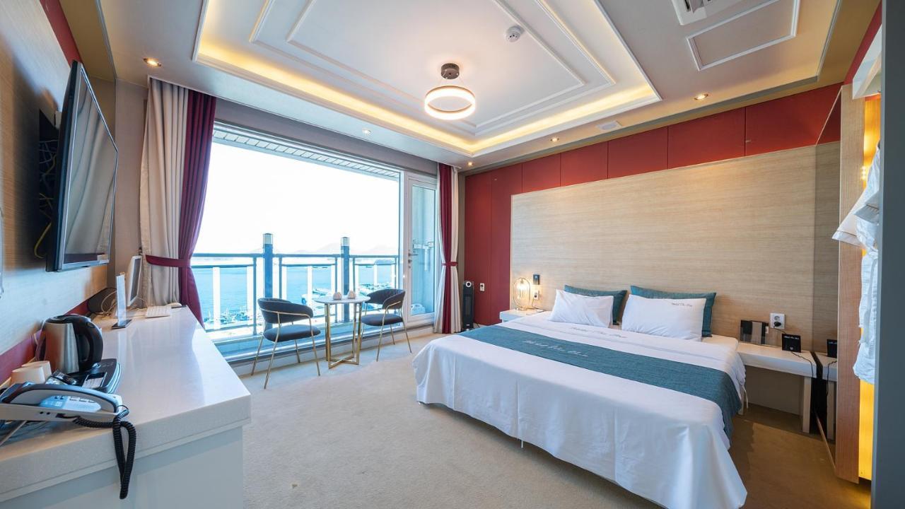 Hotel The One Yeosu Exteriör bild