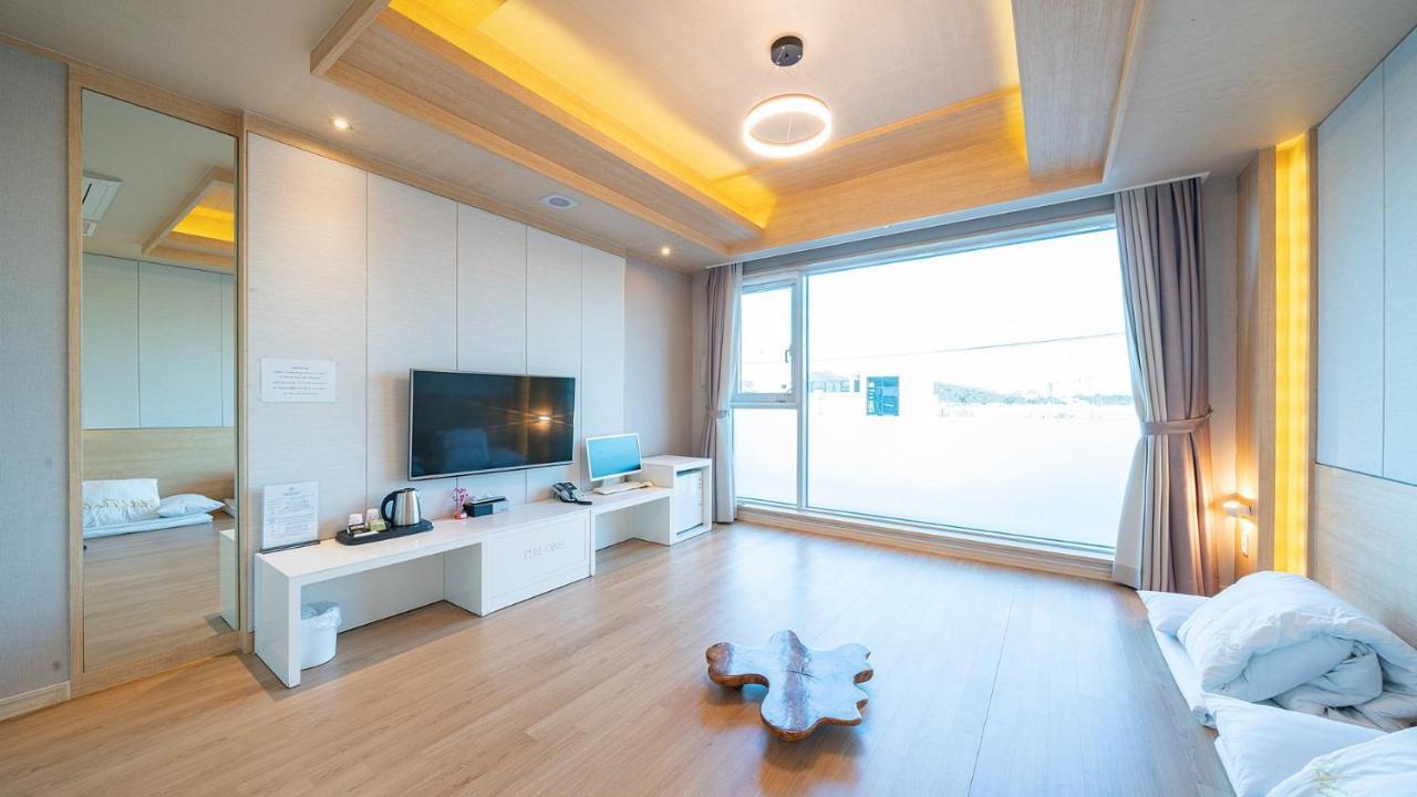 Hotel The One Yeosu Exteriör bild