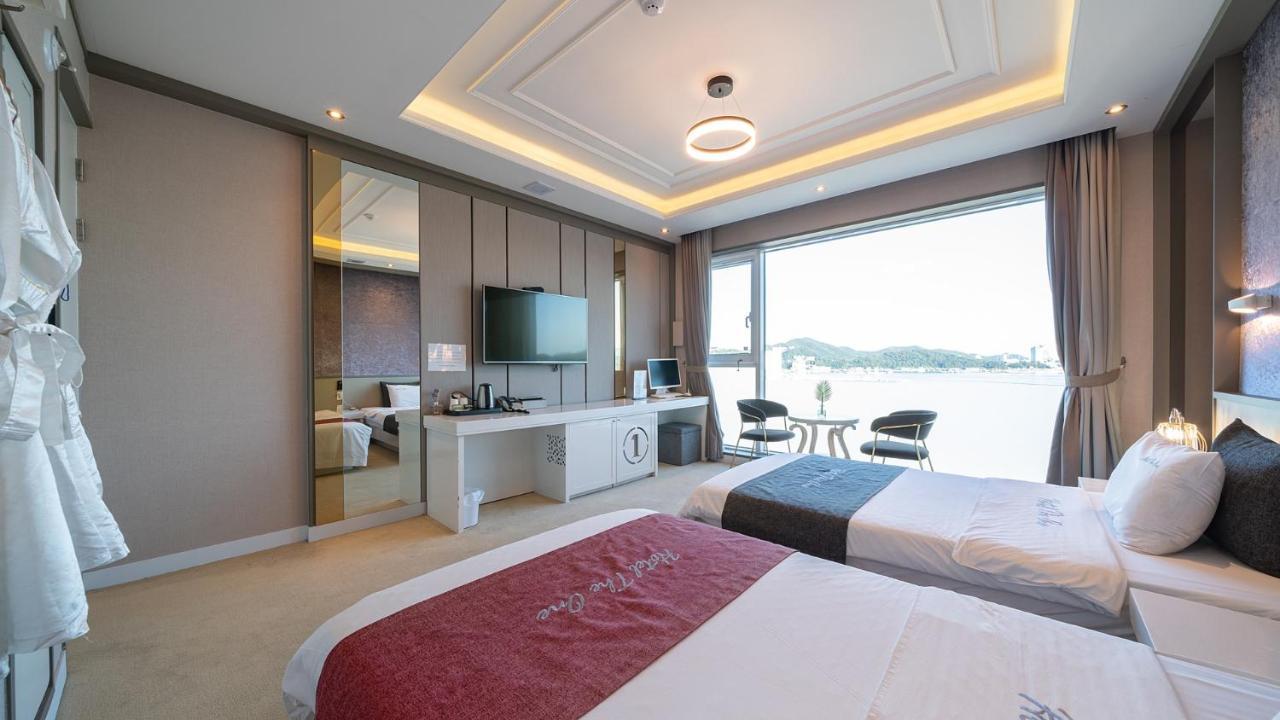 Hotel The One Yeosu Exteriör bild